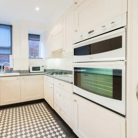 Image 2 - Lincoln House, Basil Street, London, SW3 1BA, United Kingdom - Apartment for rent