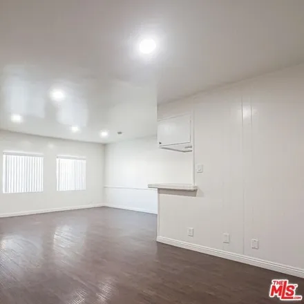 Image 6 - 465 North Kingsley Drive, Los Angeles, CA 90004, USA - House for rent