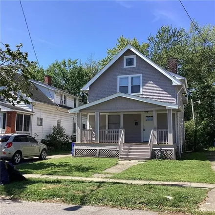 Buy this 3 bed house on Big Hat's in East 144th Street, Cleveland