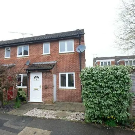 Buy this 2 bed house on Woodmoor Close in Marchwood, SO40 4YY