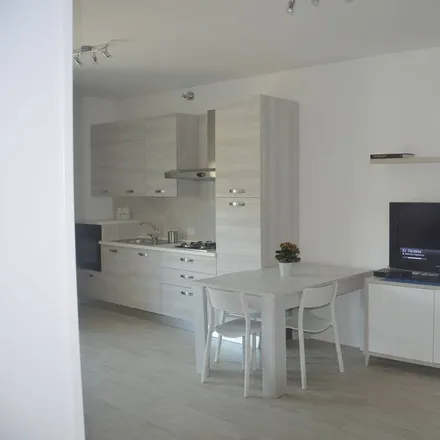 Image 3 - Silvi, Teramo, Italy - House for rent