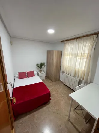 Rent this 9 bed room on Campanile in Calle Poeta Jesús Pérez, 30100 Murcia