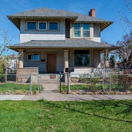 Buy this 4 bed house on 423 East Pine Street in Washington Park, Yakima