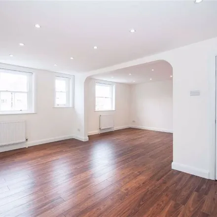 Rent this 4 bed apartment on St. John's Wood Station in Acacia Road, London