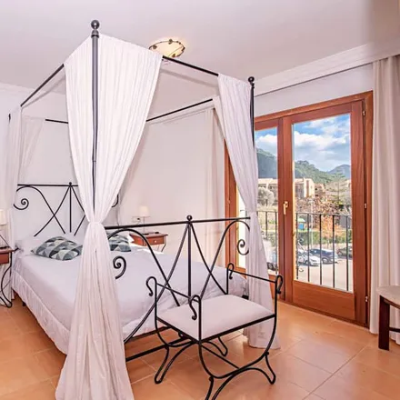 Rent this 4 bed house on Valldemossa in carretera vella de Palma, 07170 Valldemossa