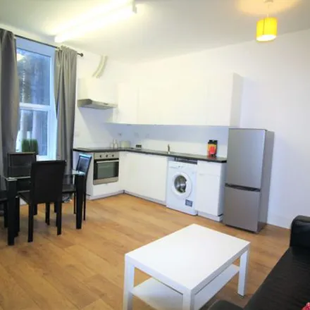 Image 5 - Hyde Park Terrace, Leeds, LS6 1BJ, United Kingdom - Apartment for rent
