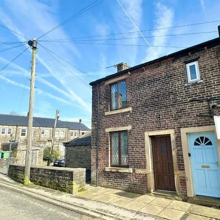 Rent this 3 bed duplex on Howard Way in Meltham, HD9 4NW