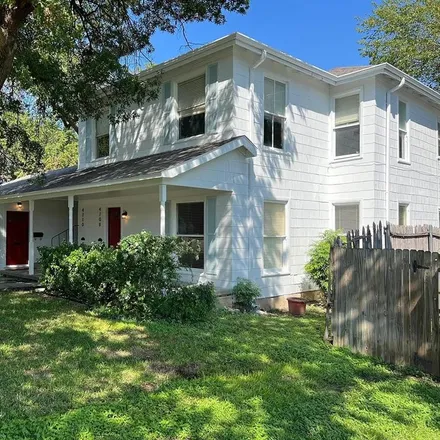 Rent this 3 bed duplex on 4708 Collinwood Avenue in Fort Worth, TX 76107