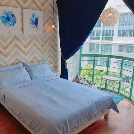 Rent this 1 bed room on Lorong 40 Geylang in Singapore 398048, Singapore