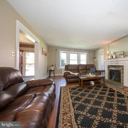 Image 5 - 9 Chelton Road, Havertown, Haverford Township, PA 19083, USA - House for sale