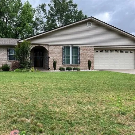 Buy this 3 bed house on 8010 Meadow Drive in Cavanaugh, Fort Smith