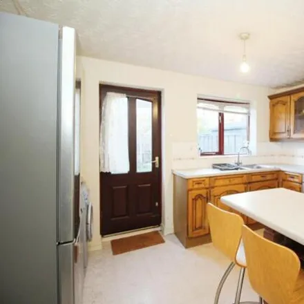 Image 6 - Stamford Drive, Whittle-le-Woods, PR6 7HP, United Kingdom - House for sale