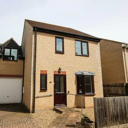 Buy this 3 bed house on Wisbeach Close in Bottisham, CB25 9DY