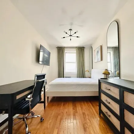 Rent this 4 bed room on 655 Brooklyn Ave in Brooklyn, NY 11203