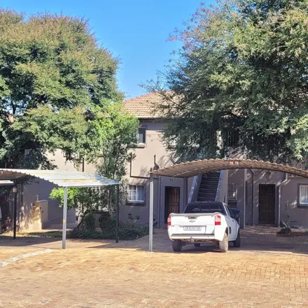 Rent this 2 bed townhouse on Dubloon Avenue in Wilgeheuwel, Roodepoort