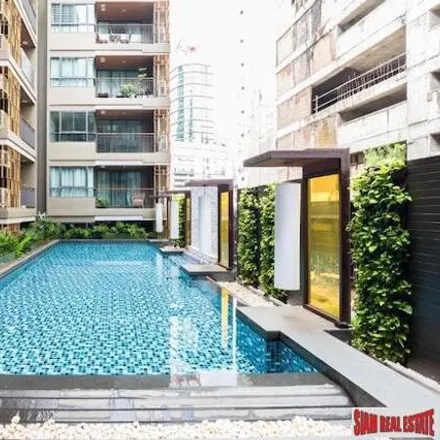 Rent this 2 bed apartment on TPA School of Language and Culture in Soi Sukhumvit 29, Asok