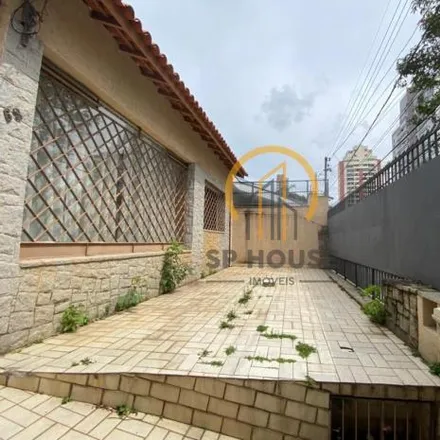 Buy this 3 bed house on Rua dos Iris in Mirandópolis, São Paulo - SP