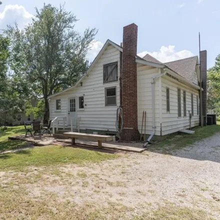 Image 5 - 135 Bloomington Street, Bevier, Macon County, MO 63532, USA - House for sale