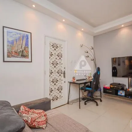 Buy this 2 bed apartment on Rua Lacerda Coutinho 30 in Copacabana, Rio de Janeiro - RJ