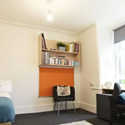 Rent this 1 bed apartment on Raymont Hall in Wickham Road, London