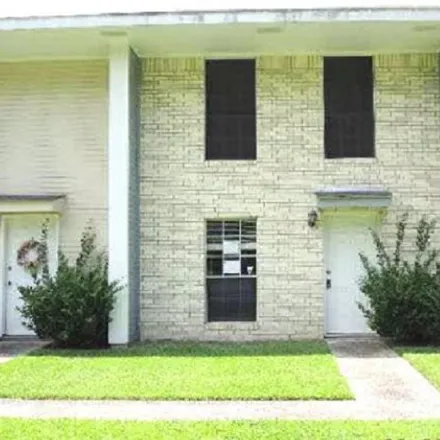 Buy this 2 bed house on Boulevard de Province in South Sherwood Forest, Baton Rouge