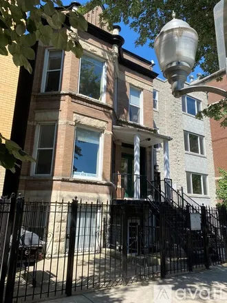 Rent this 4 bed apartment on 1436 N Maplewood Ave