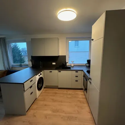 Rent this 3 bed apartment on Hellbrookkamp 39 in 22177 Hamburg, Germany