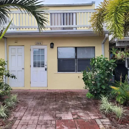 Rent this 1 bed townhouse on Sunoco in Angle Road, Fort Pierce