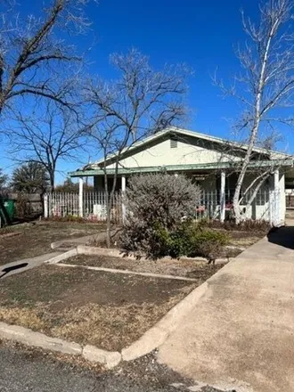 Buy this 3 bed house on 422 West Avenue C in San Angelo, TX 76903