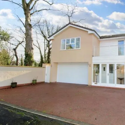 Buy this 4 bed house on Beechwood Close in Bloxwich, WS3 3PL