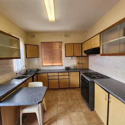 Rent this 3 bed apartment on Leo Avenue in Westcliff, Chatsworth