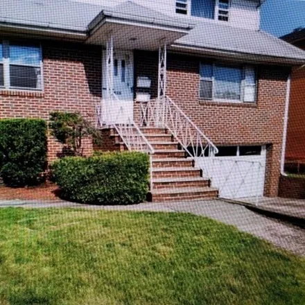 Rent this 3 bed house on 394 Chestnut Ave in South Hackensack, New Jersey