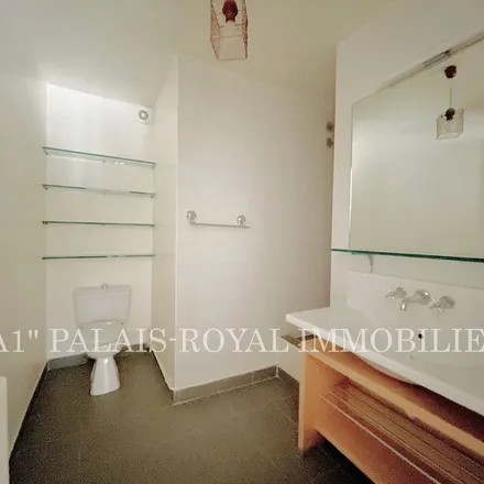 Rent this 2 bed apartment on Jardin du Palais Royal in Rue de Richelieu, 75001 Paris