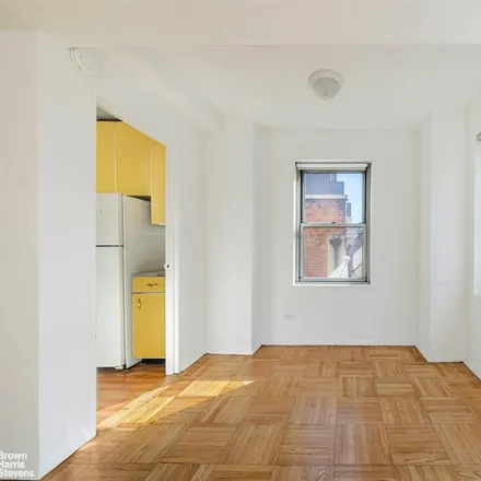 Image 4 - 175 WEST 13TH STREET 5B in West Village - Apartment for sale