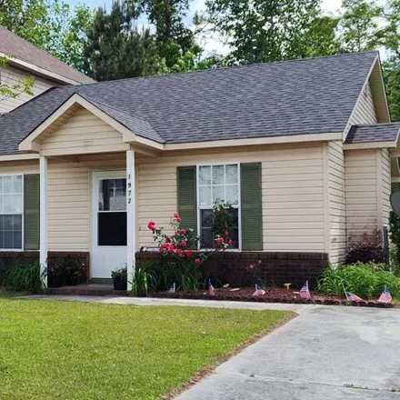 Buy this 2 bed townhouse on 1988 West Brandymill Lane in Piney Green, NC 28546