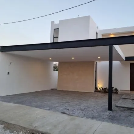 Buy this 5 bed house on 49C in Fraccionamiento Las Américas, 97302 Mérida