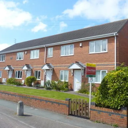 Rent this 1 bed room on Roklis Court in 1;2;3;4;5;6 Rake Lane, Upton