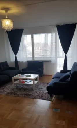Rent this 3 bed apartment on Bergslagsgatan 28 in 602 17 Norrköping, Sweden