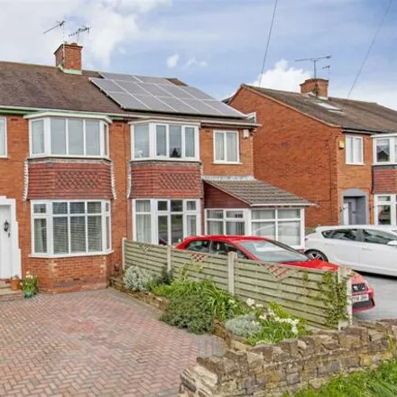 Buy this 3 bed duplex on Newbold Back Lane in Chesterfield, S40 4HJ