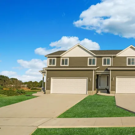 Buy this 3 bed condo on 3365 Lincolnshire Road in Waterloo, IA 50701