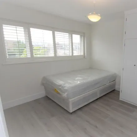 Rent this studio room on Templemead Close in London, W3 7DF