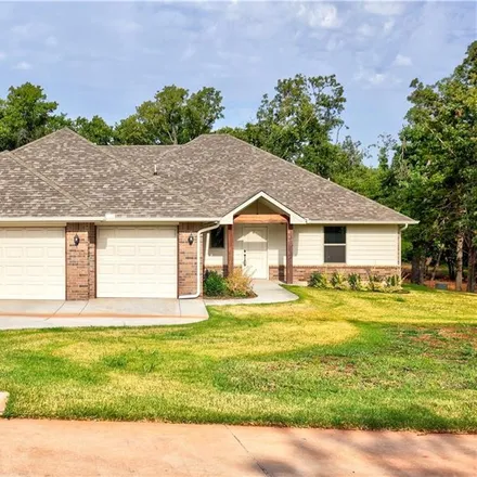 Buy this 4 bed house on 2559 West Oklahoma Avenue in Guthrie, OK 73044