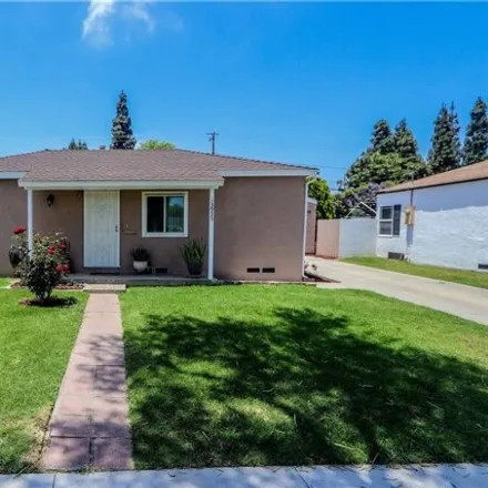 Image 2 - 13933 Racine Ave, Paramount, California, 90723 - House for sale