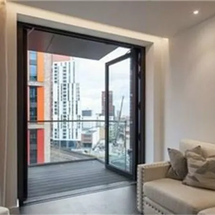 Image 3 - Thornes House, Ponton Road, Nine Elms, London, SW11 7DA, United Kingdom - Apartment for rent