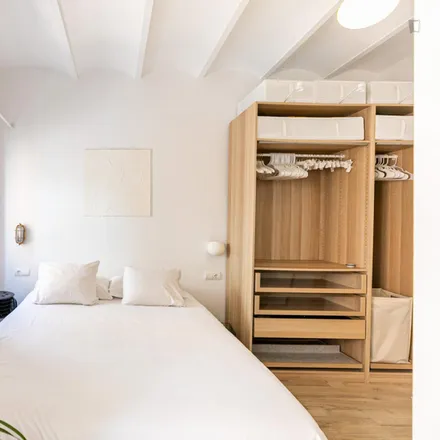 Rent this 1 bed apartment on Carrer de Santa Margarida in 10, 08001 Barcelona