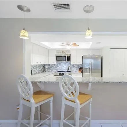Image 3 - 3312 Timberwood Circle, Collier County, FL 34105, USA - Condo for sale