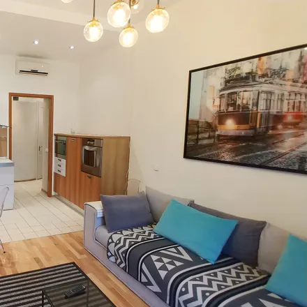 Rent this 2 bed apartment on Khreshchatyk Street in 29-А, Клов