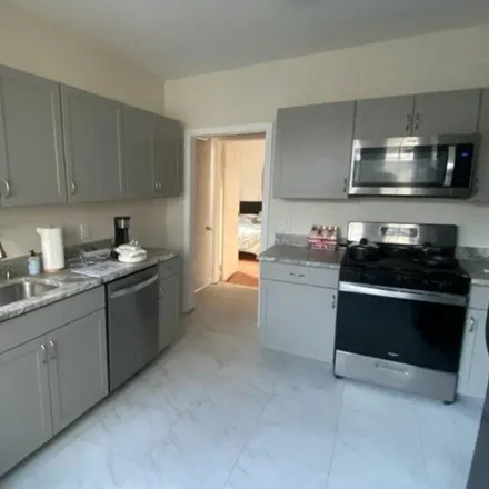 Image 3 - 162 Lincoln Street, Montclair, NJ 07042, USA - Apartment for rent
