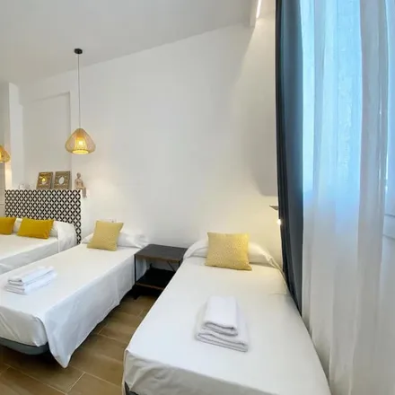 Rent this 1 bed house on l'Hospitalet de Llobregat in Catalonia, Spain