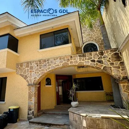 Rent this 4 bed house on Calle Santo Tomás de Aquino in Arcos de Guadalupe, 45037 Zapopan